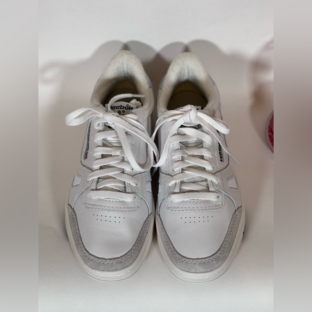 NEW Reebok LT Court Shoes - Picture 5 of 5